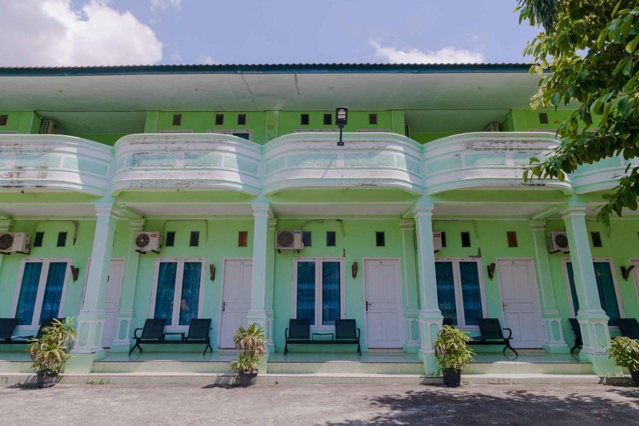 Reddoorz Plus Syariah @ Jalan Cut Nyak Dhien Aceh Hotel Banda Aceh Exterior foto